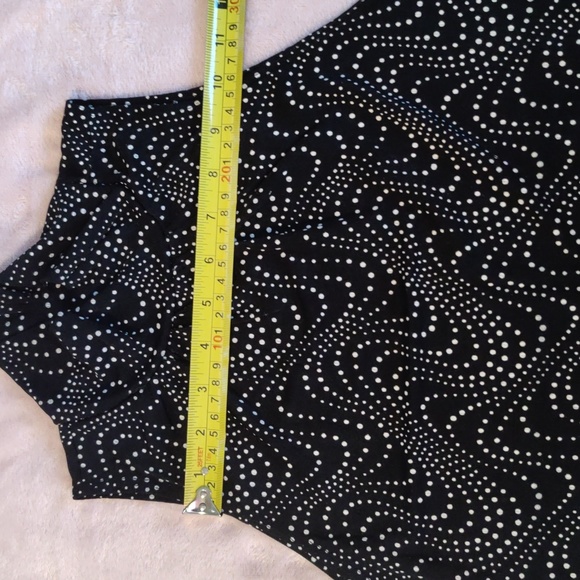 Women's shirts - Picture 4 of 5